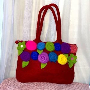 Handmade LARGE Nepal 100% Wool Knitted Shoulder Bag Purse Floral Flowers Red